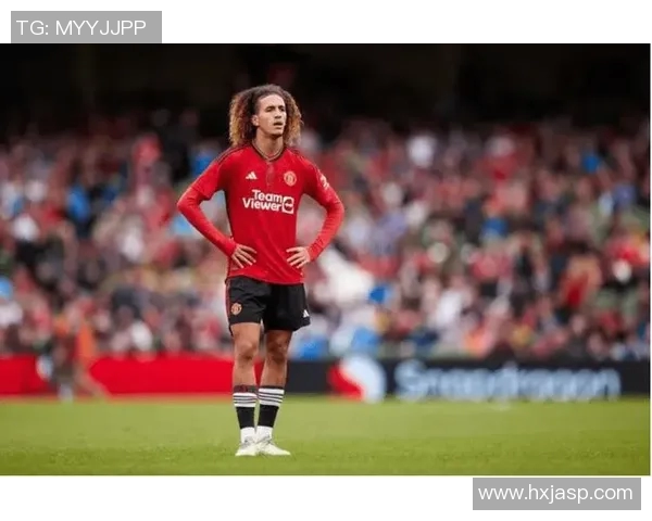 塞维利亚队长因伤退出国家队比赛，复出传言引发热议